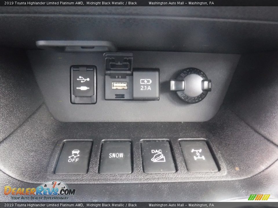 2019 Toyota Highlander Limited Platinum AWD Midnight Black Metallic / Black Photo #6