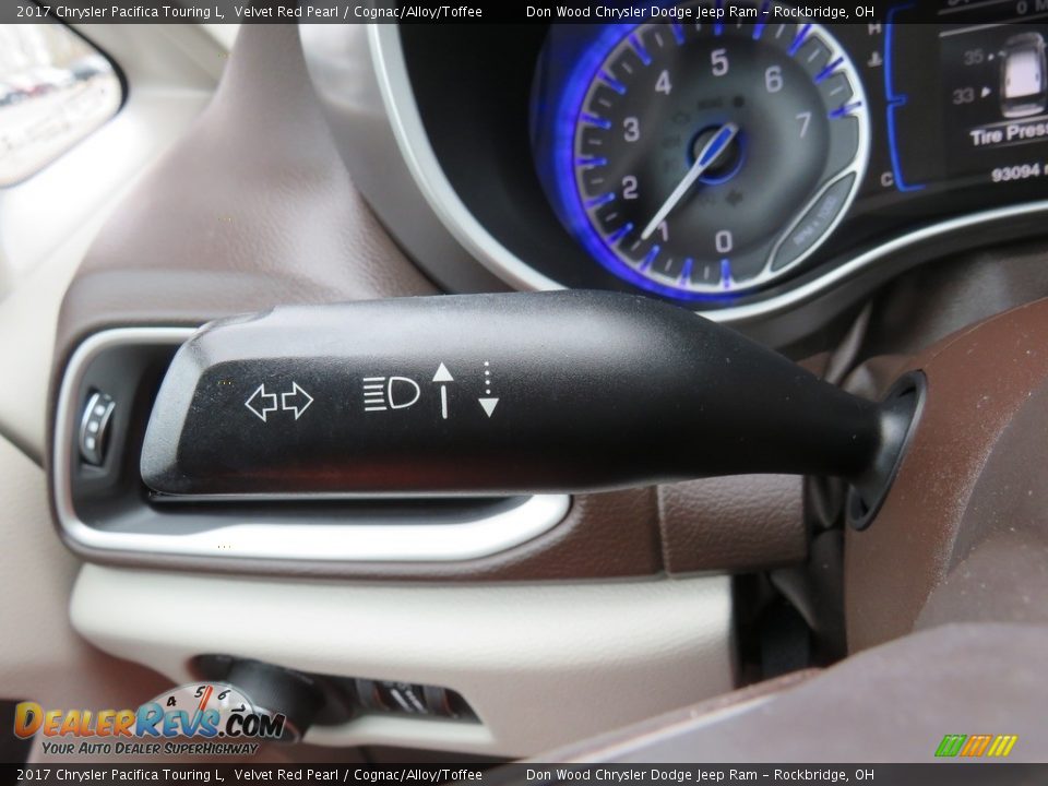 2017 Chrysler Pacifica Touring L Velvet Red Pearl / Cognac/Alloy/Toffee Photo #25