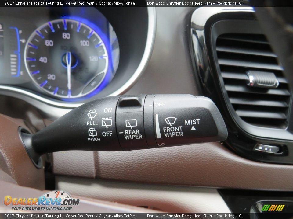 2017 Chrysler Pacifica Touring L Velvet Red Pearl / Cognac/Alloy/Toffee Photo #28