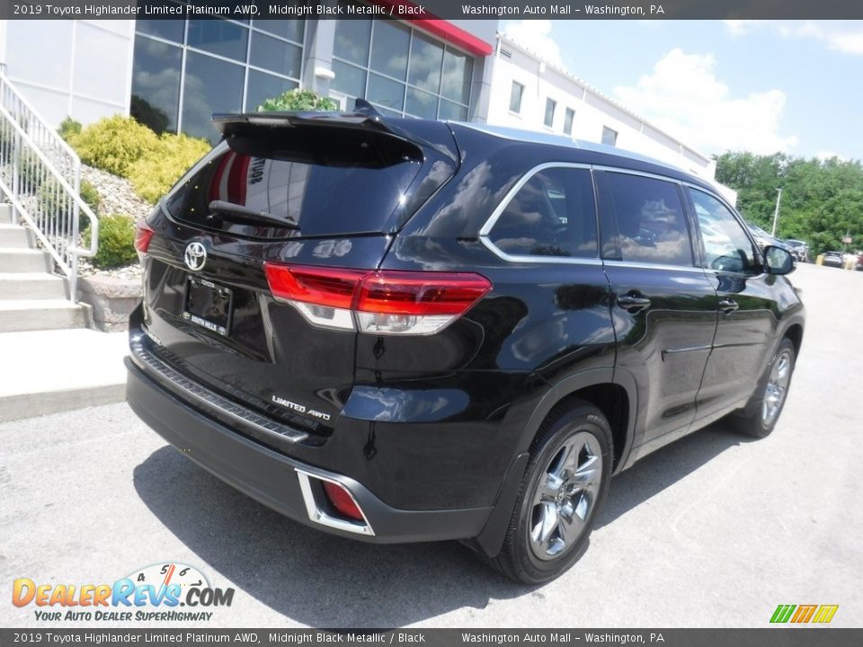 2019 Toyota Highlander Limited Platinum AWD Midnight Black Metallic / Black Photo #17