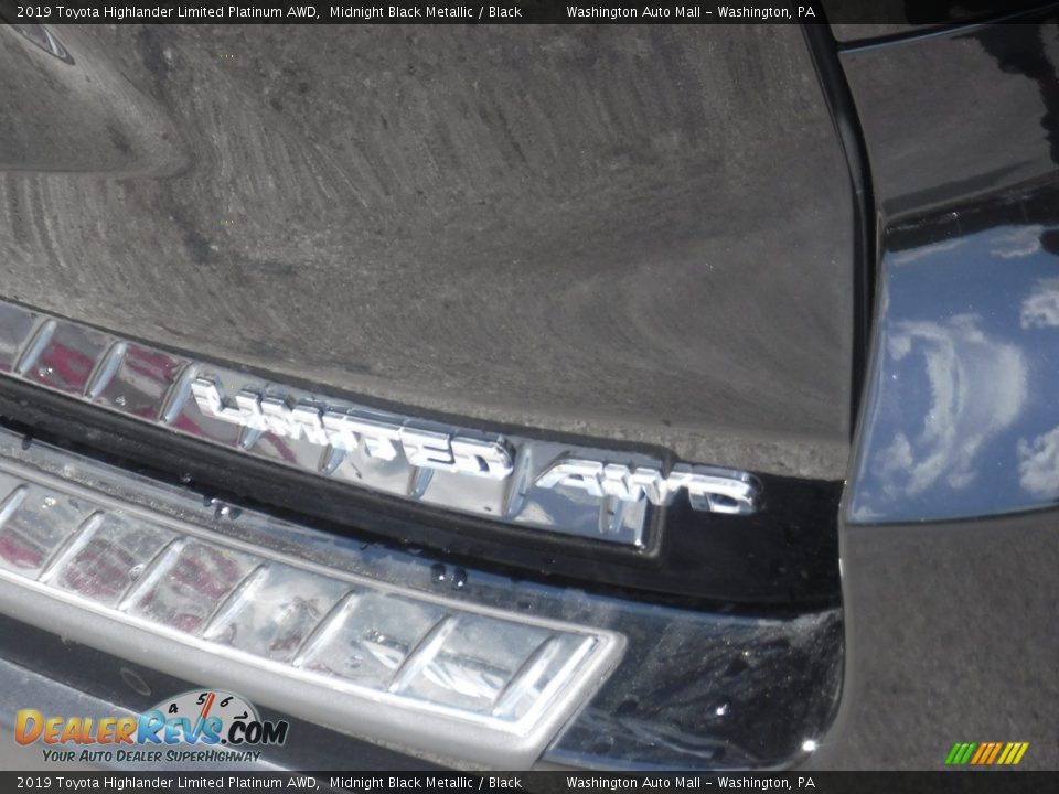2019 Toyota Highlander Limited Platinum AWD Midnight Black Metallic / Black Photo #18