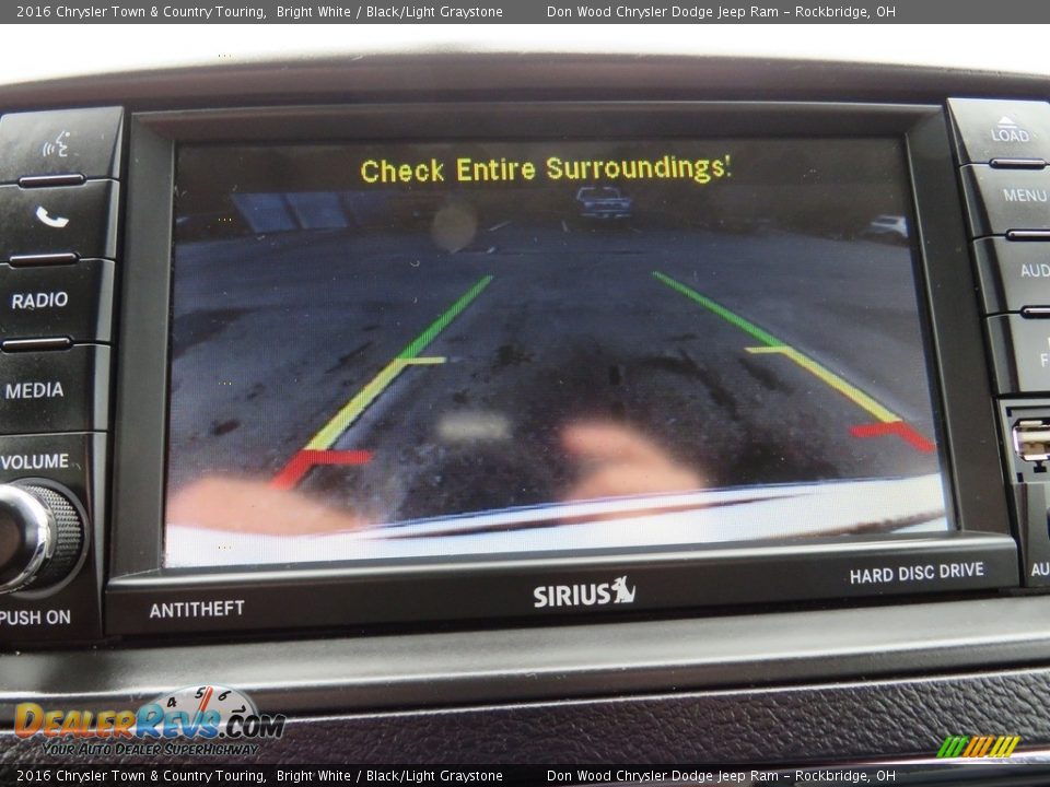 2016 Chrysler Town & Country Touring Bright White / Black/Light Graystone Photo #3