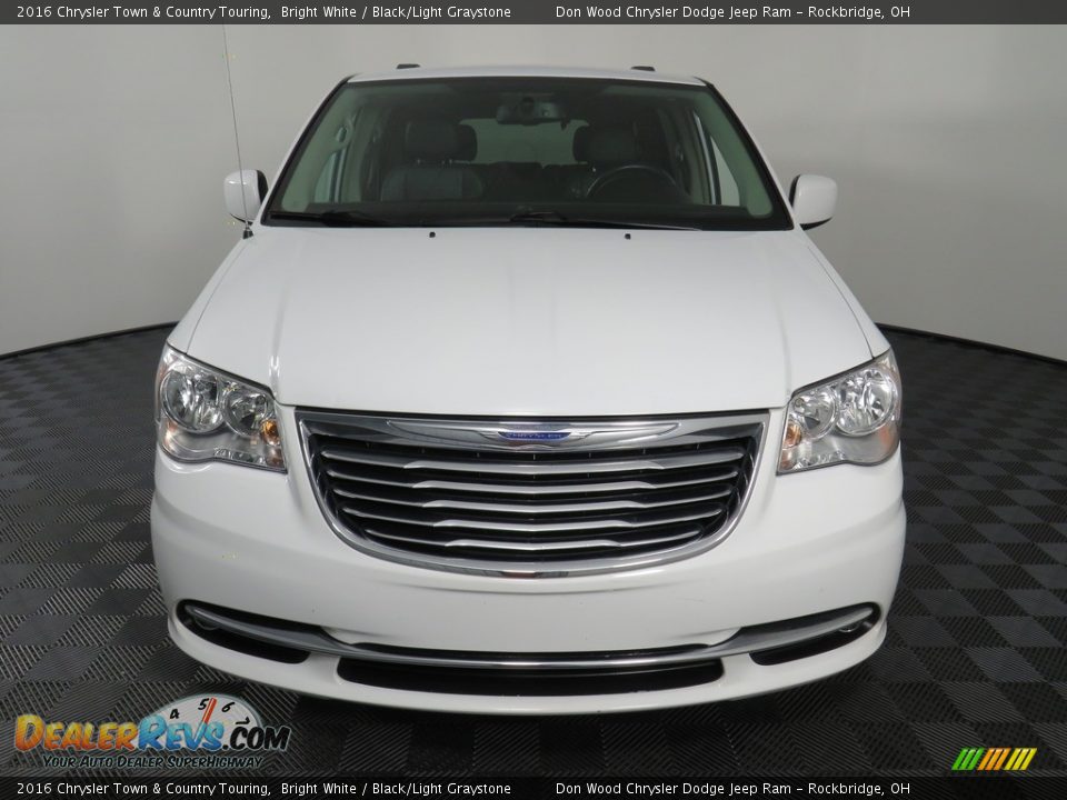 2016 Chrysler Town & Country Touring Bright White / Black/Light Graystone Photo #6