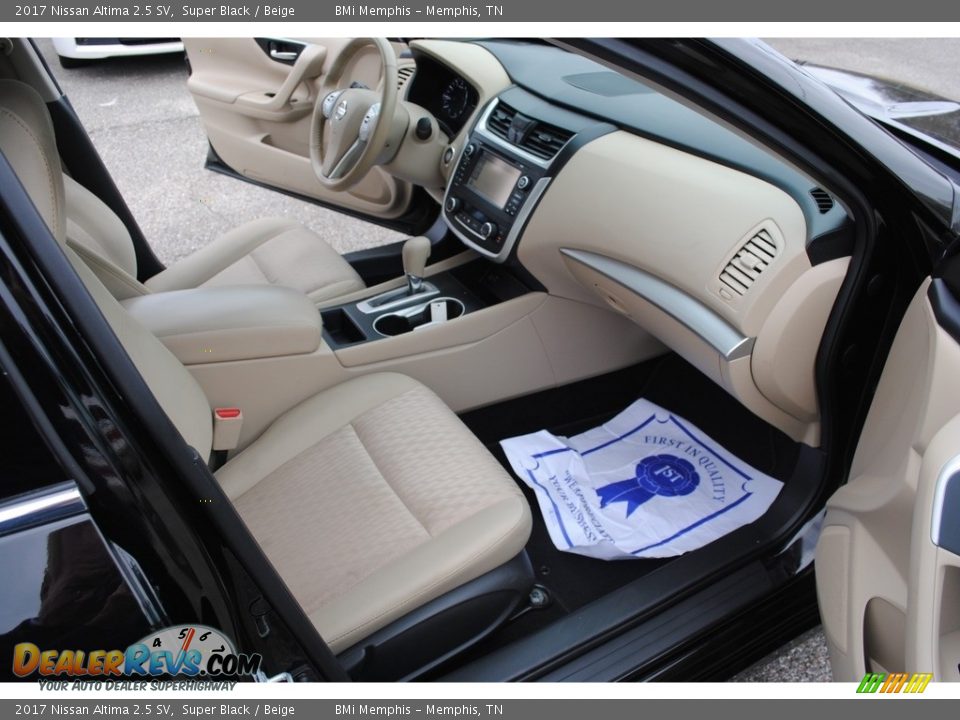 2017 Nissan Altima 2.5 SV Super Black / Beige Photo #28