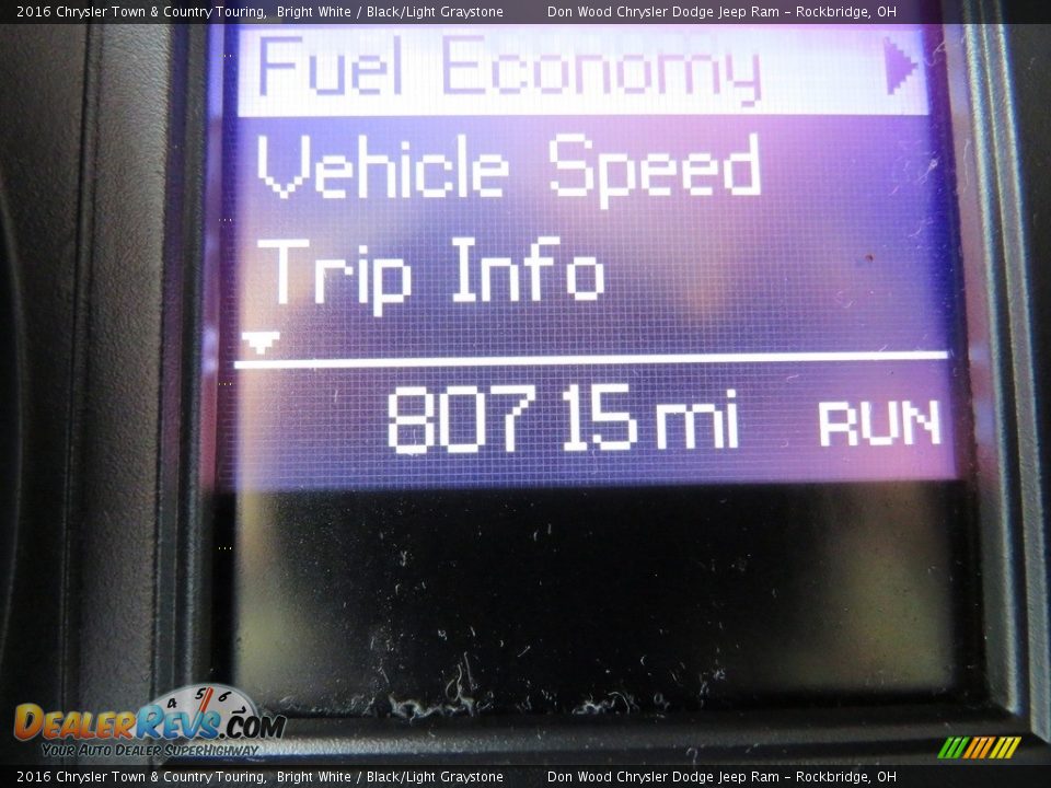 2016 Chrysler Town & Country Touring Bright White / Black/Light Graystone Photo #23