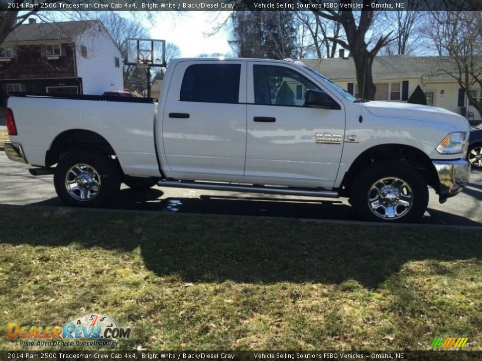 2014 Ram 2500 Tradesman Crew Cab 4x4 Bright White / Black/Diesel Gray Photo #3