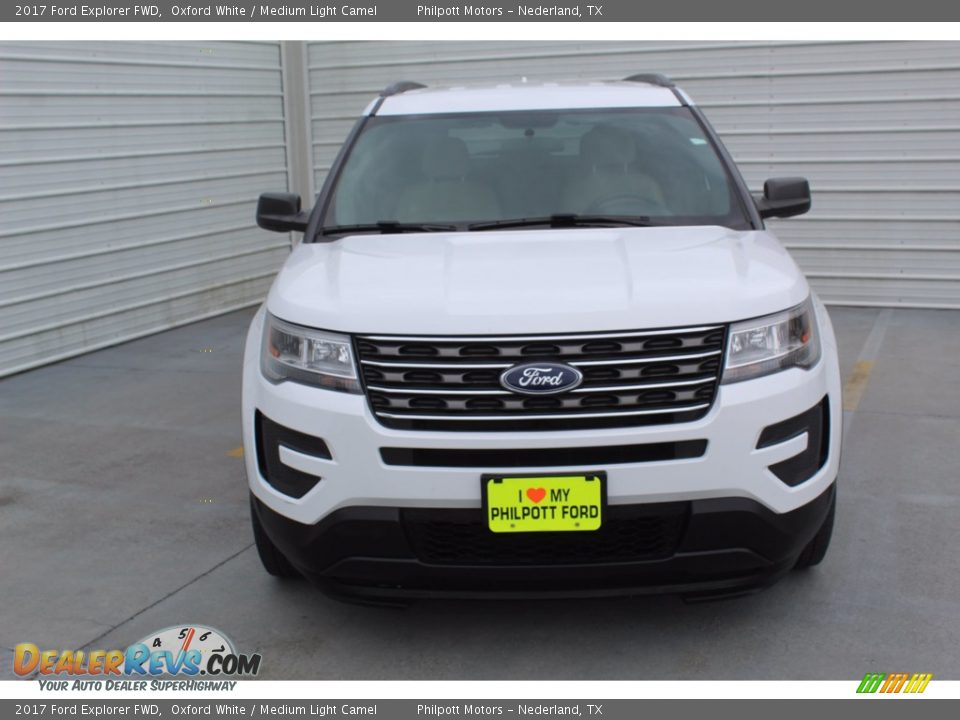 2017 Ford Explorer FWD Oxford White / Medium Light Camel Photo #3
