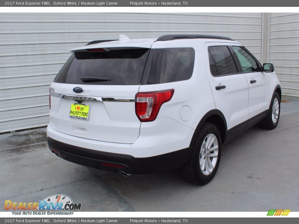 2017 Ford Explorer FWD Oxford White / Medium Light Camel Photo #9