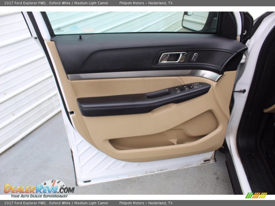 2017 Ford Explorer FWD Oxford White / Medium Light Camel Photo #13
