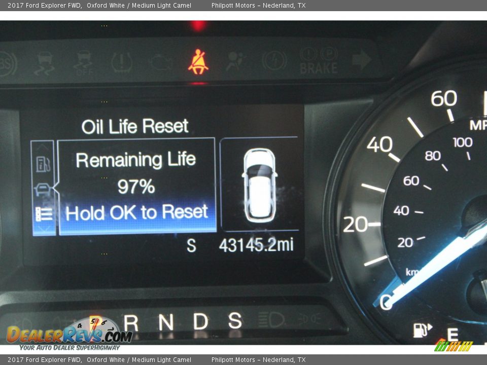 2017 Ford Explorer FWD Oxford White / Medium Light Camel Photo #18