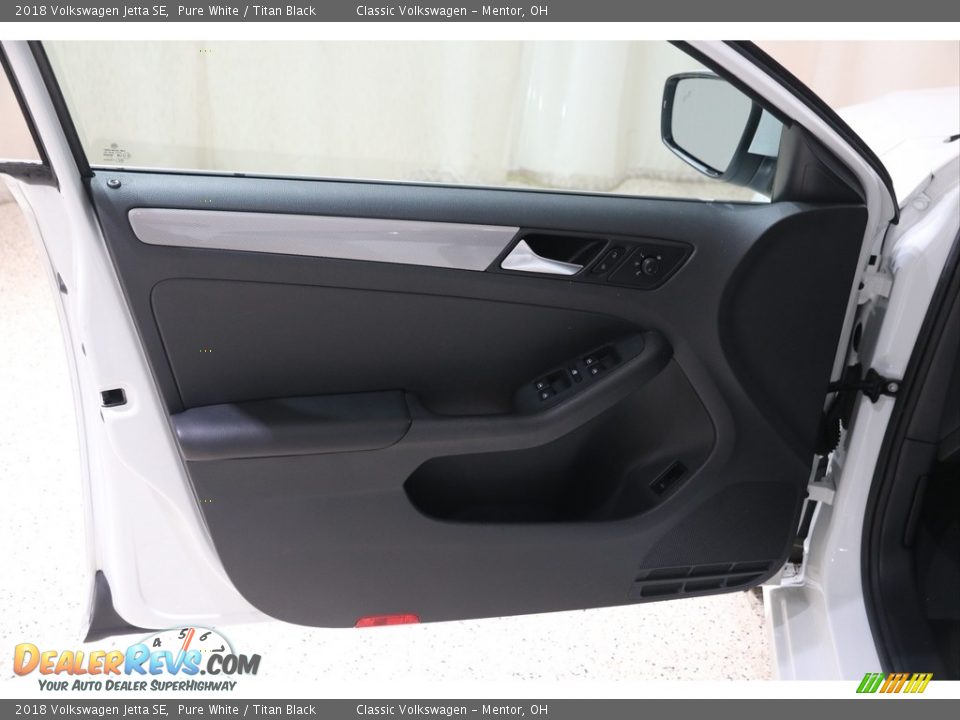 2018 Volkswagen Jetta SE Pure White / Titan Black Photo #4