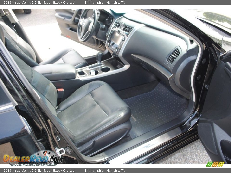 2013 Nissan Altima 2.5 SL Super Black / Charcoal Photo #28