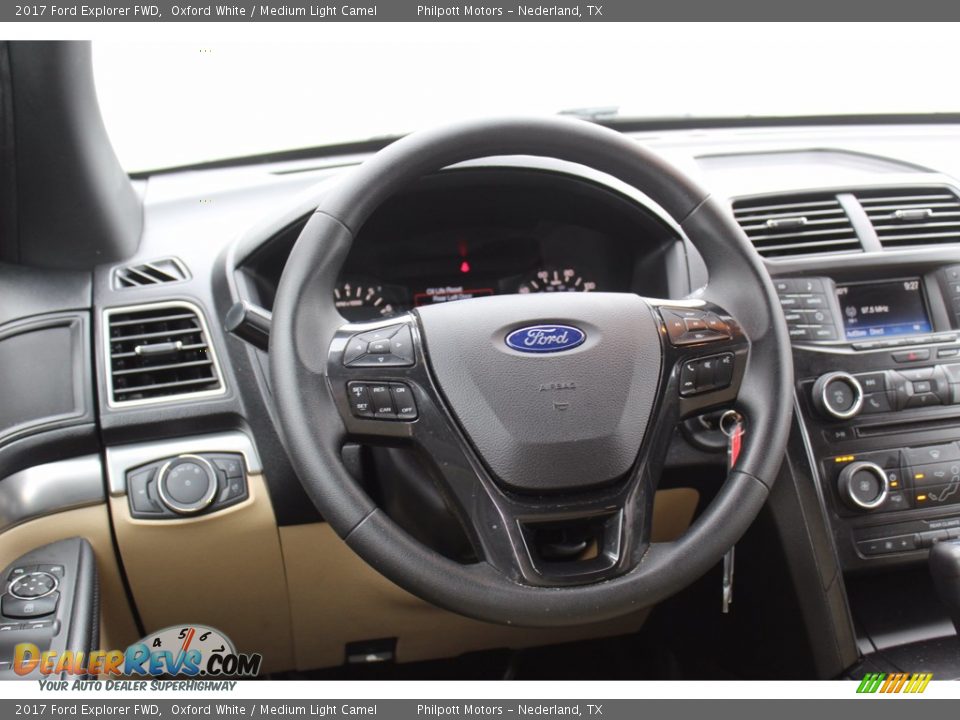 2017 Ford Explorer FWD Oxford White / Medium Light Camel Photo #26