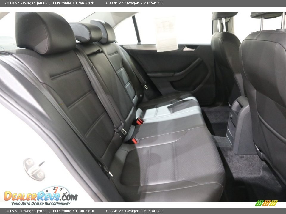 2018 Volkswagen Jetta SE Pure White / Titan Black Photo #15