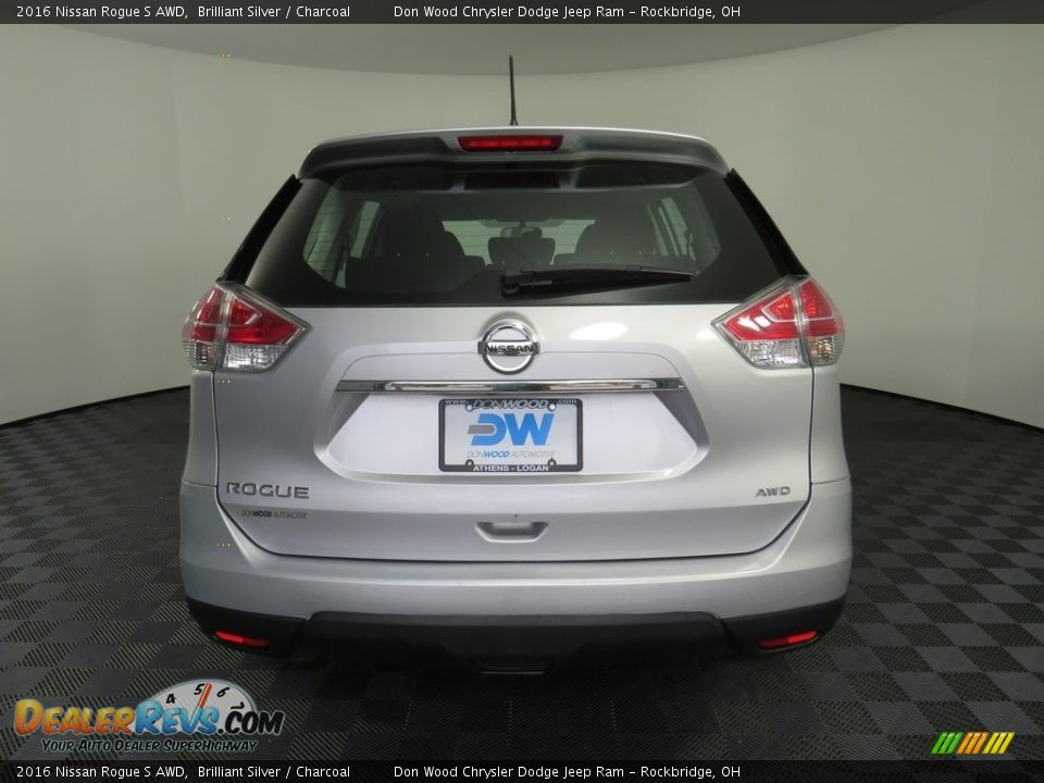 2016 Nissan Rogue S AWD Brilliant Silver / Charcoal Photo #12