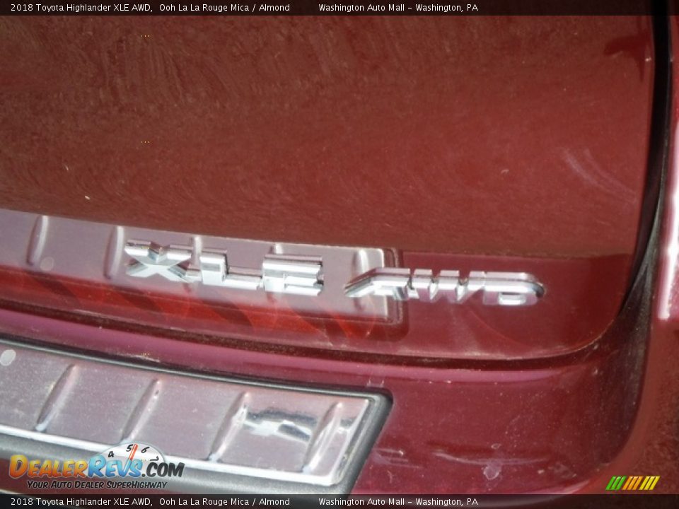 2018 Toyota Highlander XLE AWD Ooh La La Rouge Mica / Almond Photo #11