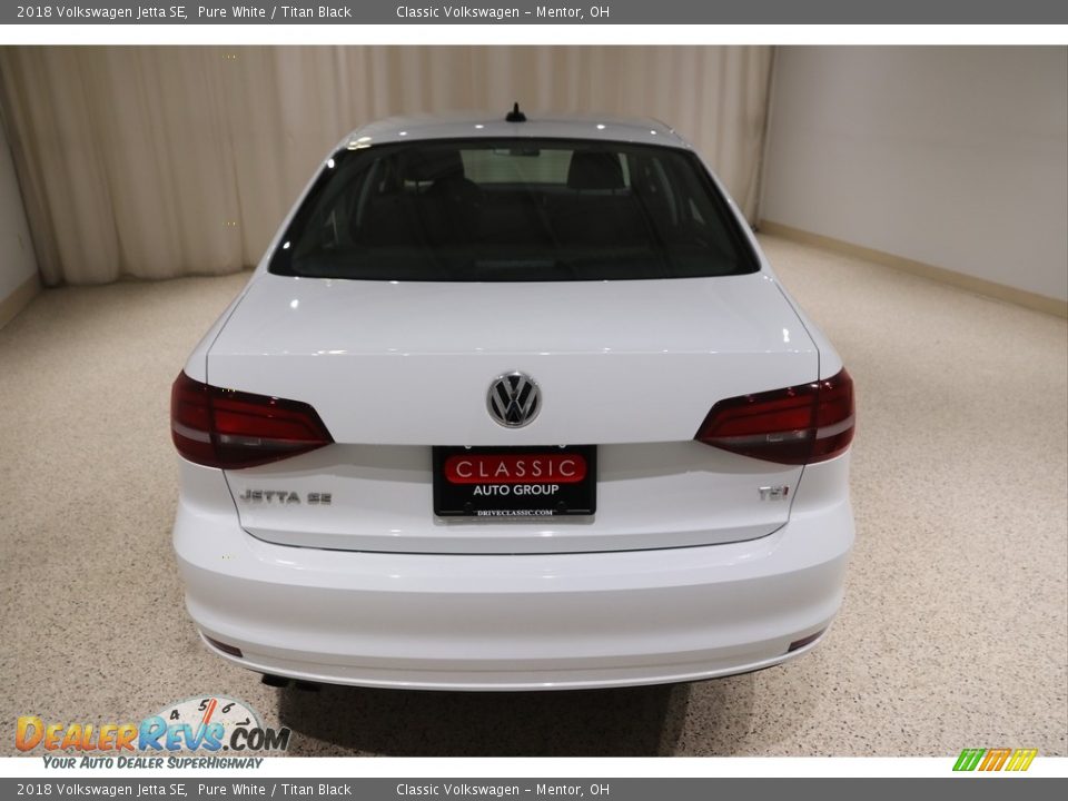 2018 Volkswagen Jetta SE Pure White / Titan Black Photo #17