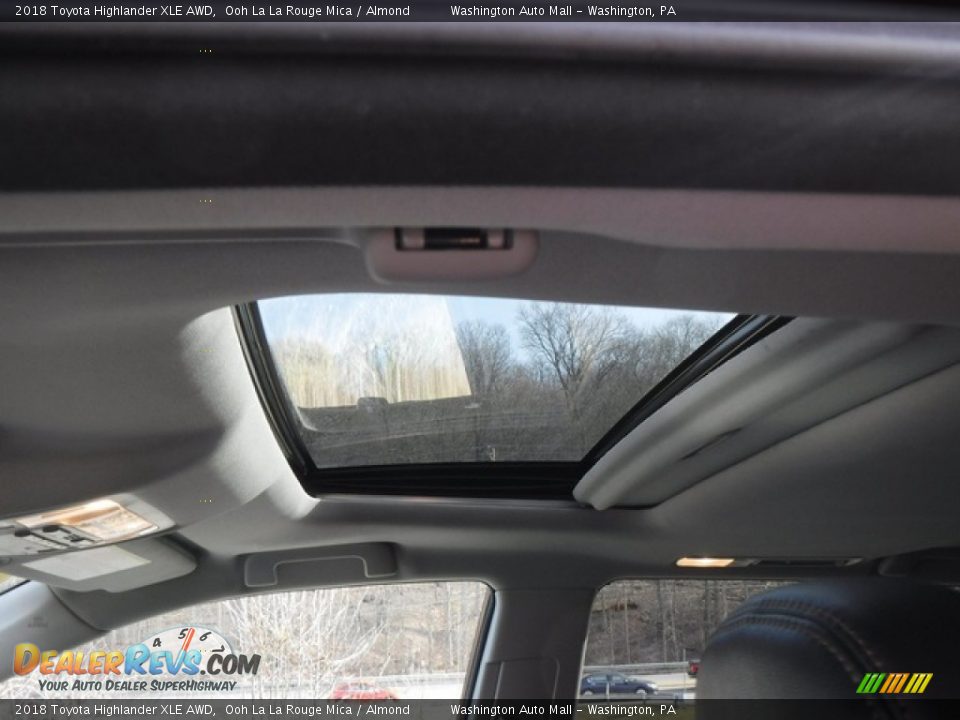 2018 Toyota Highlander XLE AWD Ooh La La Rouge Mica / Almond Photo #12