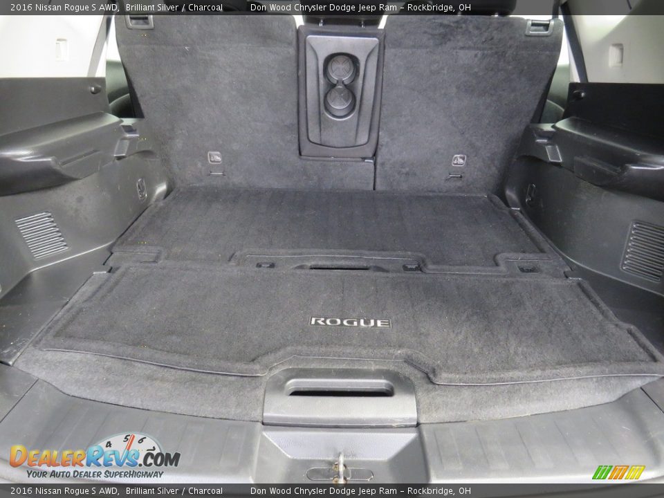 2016 Nissan Rogue S AWD Brilliant Silver / Charcoal Photo #14