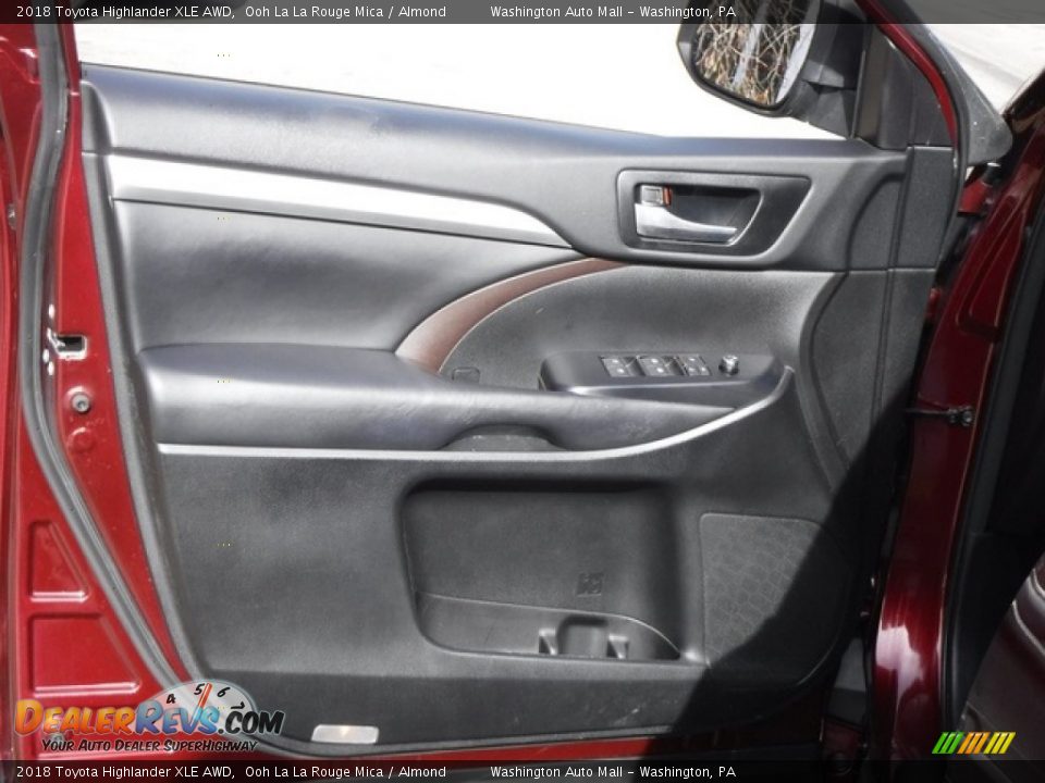 2018 Toyota Highlander XLE AWD Ooh La La Rouge Mica / Almond Photo #14