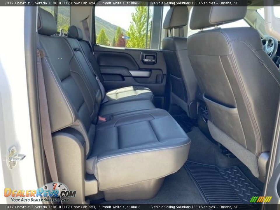 2017 Chevrolet Silverado 3500HD LTZ Crew Cab 4x4 Summit White / Jet Black Photo #11