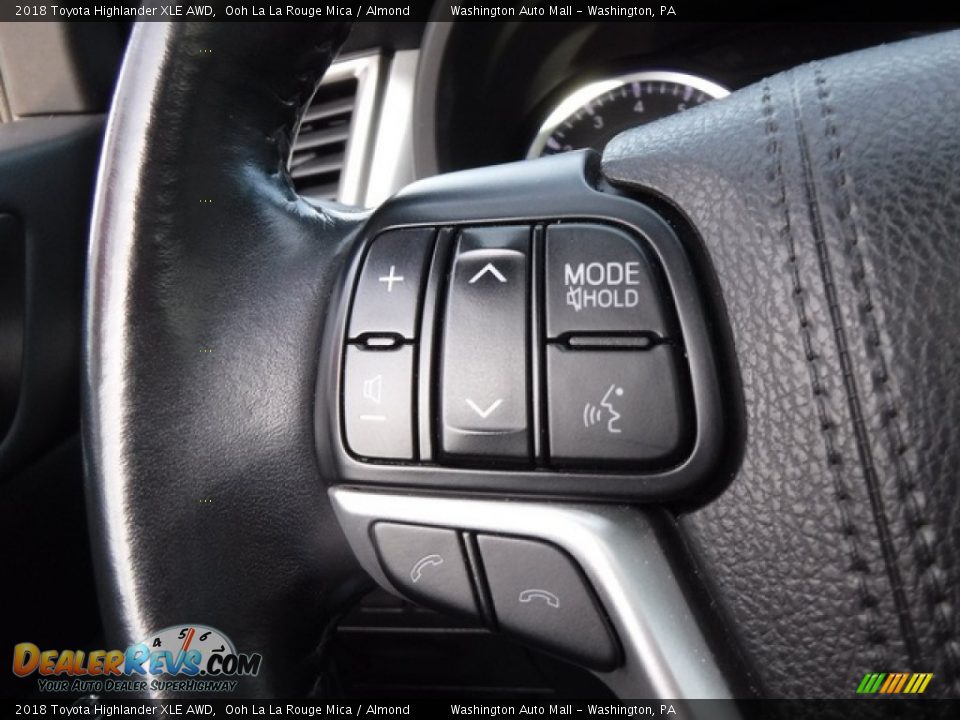2018 Toyota Highlander XLE AWD Ooh La La Rouge Mica / Almond Photo #22