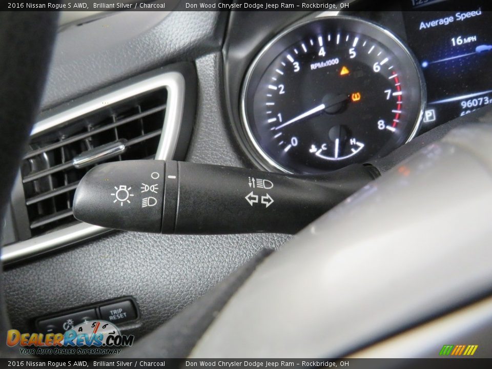 2016 Nissan Rogue S AWD Brilliant Silver / Charcoal Photo #25