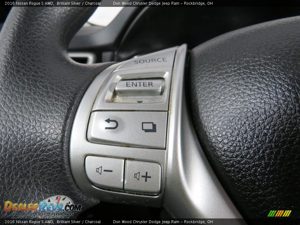 2016 Nissan Rogue S AWD Brilliant Silver / Charcoal Photo #26