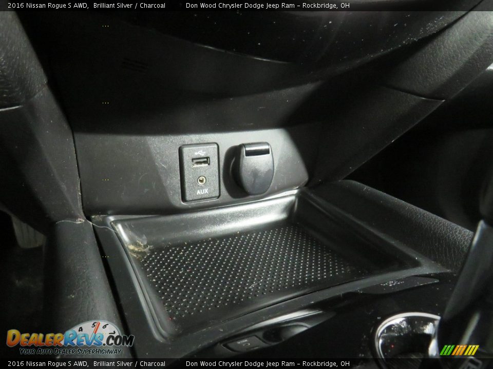 2016 Nissan Rogue S AWD Brilliant Silver / Charcoal Photo #30