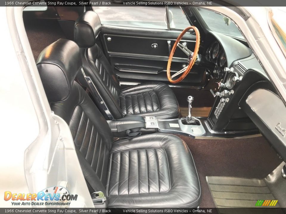 Front Seat of 1966 Chevrolet Corvette Sting Ray Coupe Photo #7