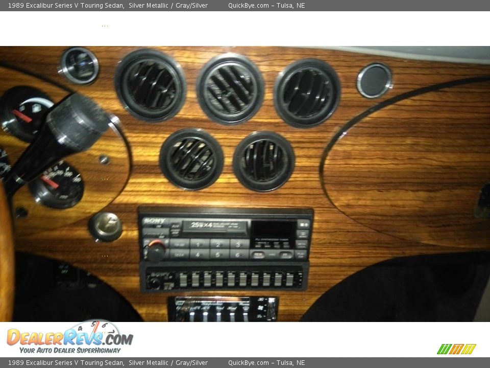 Controls of 1989 Excalibur Series V Touring Sedan Photo #9