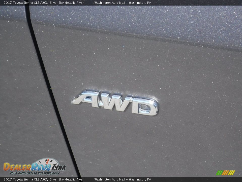 2017 Toyota Sienna XLE AWD Silver Sky Metallic / Ash Photo #11