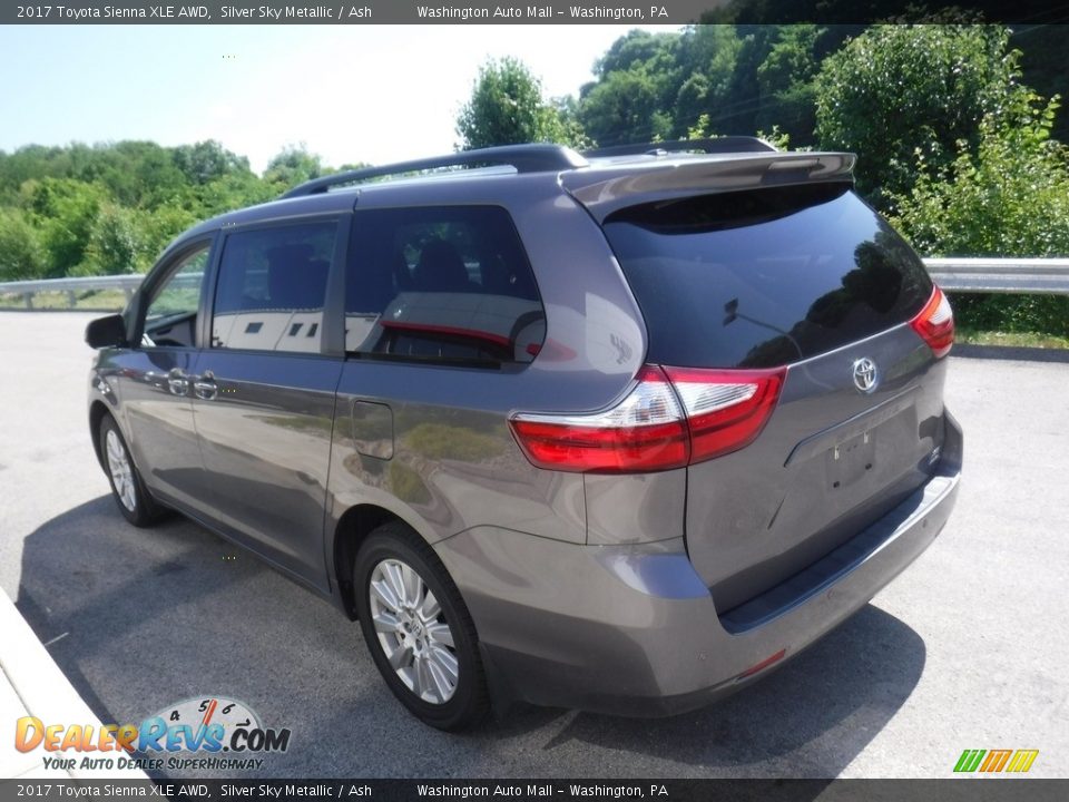 2017 Toyota Sienna XLE AWD Silver Sky Metallic / Ash Photo #14