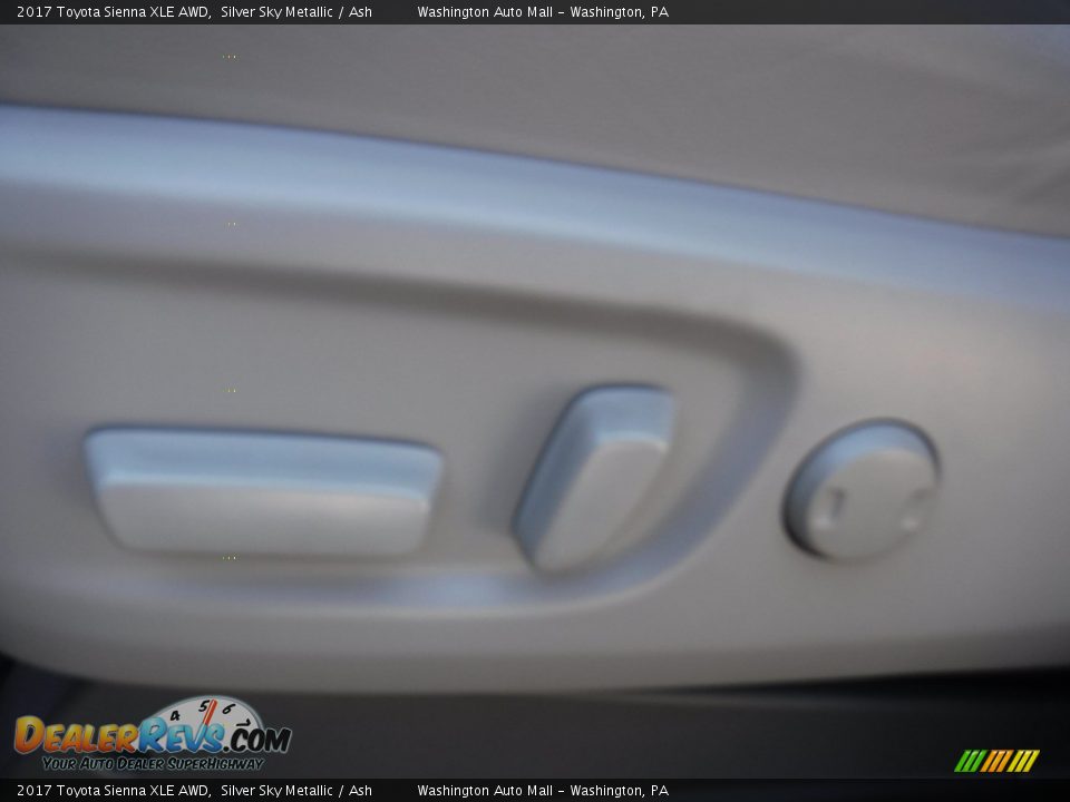 2017 Toyota Sienna XLE AWD Silver Sky Metallic / Ash Photo #22