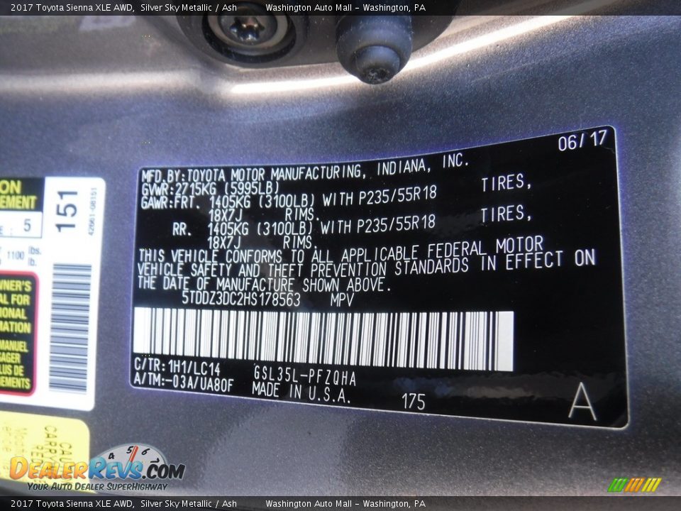 2017 Toyota Sienna XLE AWD Silver Sky Metallic / Ash Photo #32