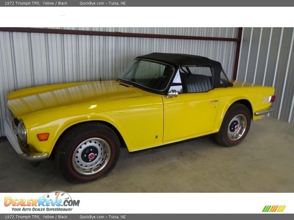 Yellow 1972 Triumph TR6  Photo #1