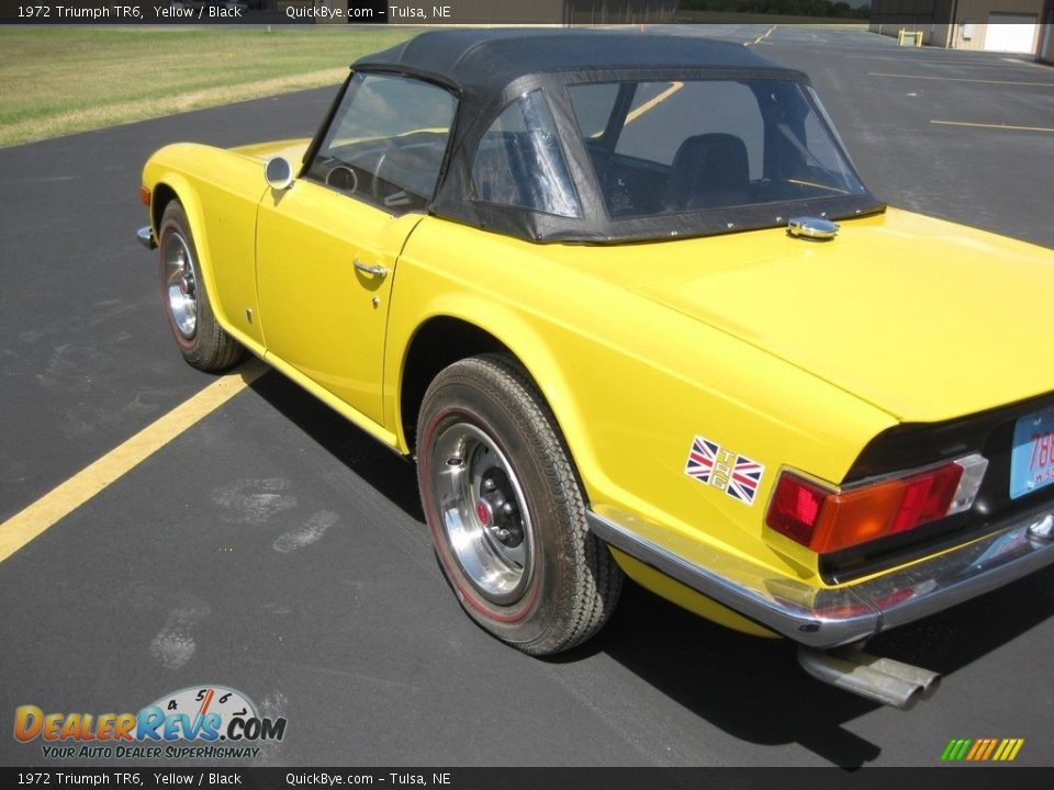 Yellow 1972 Triumph TR6  Photo #15