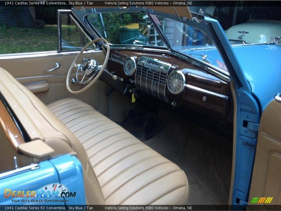 Dashboard of 1941 Cadillac Series 62 Convertible Photo #4