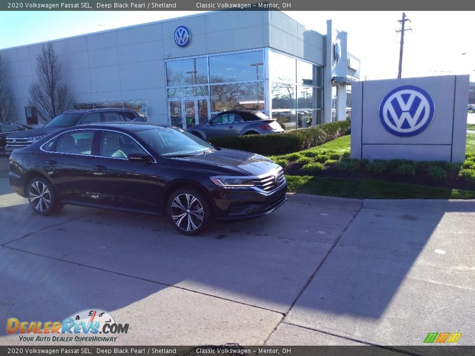 2020 Volkswagen Passat SEL Deep Black Pearl / Shetland Photo #1
