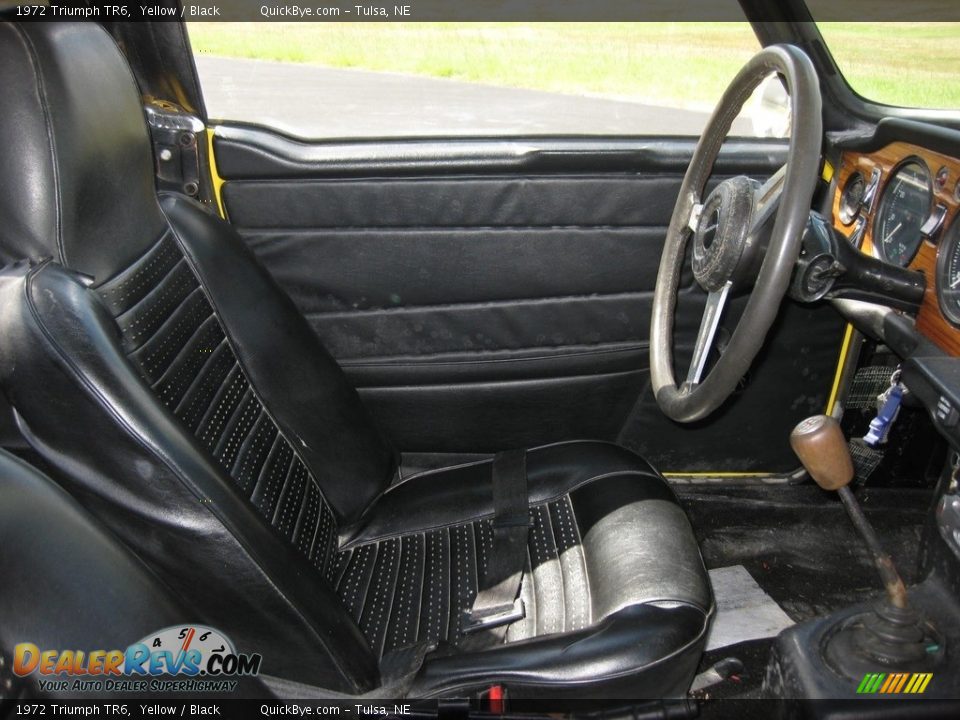 Front Seat of 1972 Triumph TR6  Photo #20