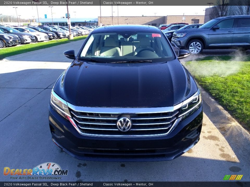 2020 Volkswagen Passat SEL Deep Black Pearl / Shetland Photo #2