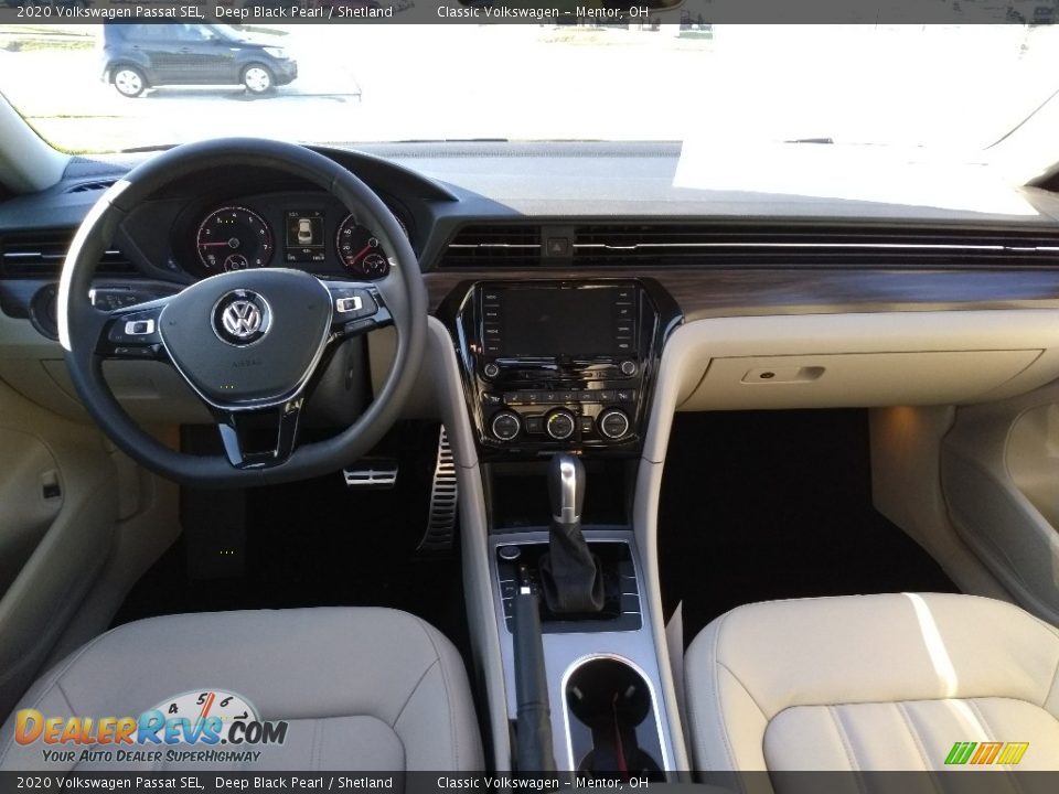 2020 Volkswagen Passat SEL Deep Black Pearl / Shetland Photo #4
