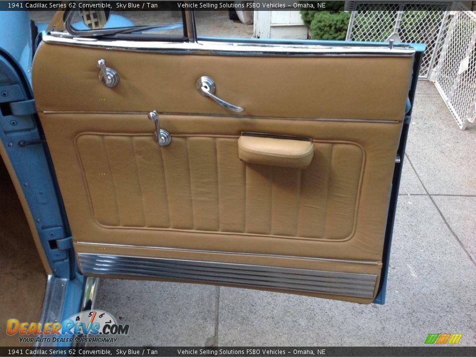 Door Panel of 1941 Cadillac Series 62 Convertible Photo #11