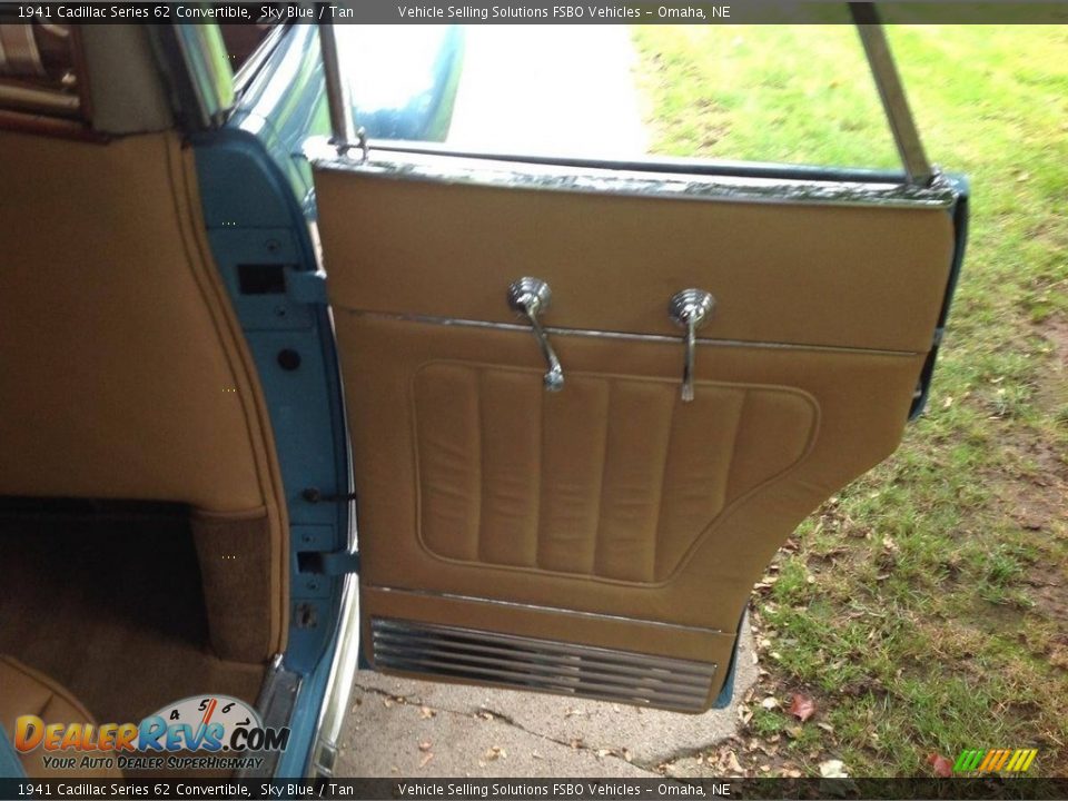 Door Panel of 1941 Cadillac Series 62 Convertible Photo #14