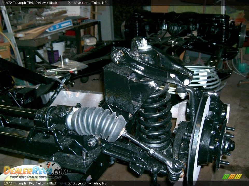 Undercarriage of 1972 Triumph TR6  Photo #29