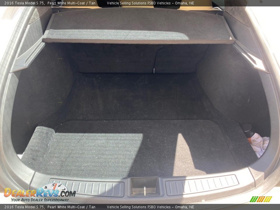 2016 Tesla Model S 75 Trunk Photo #15