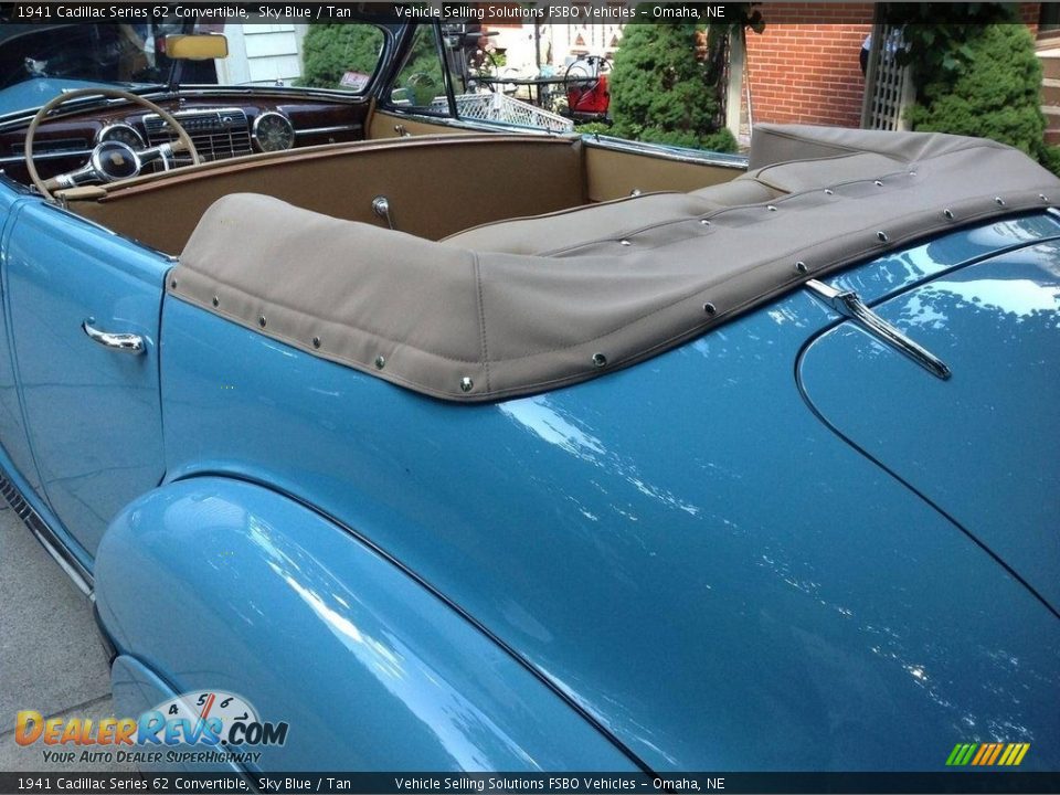 1941 Cadillac Series 62 Convertible Sky Blue / Tan Photo #28