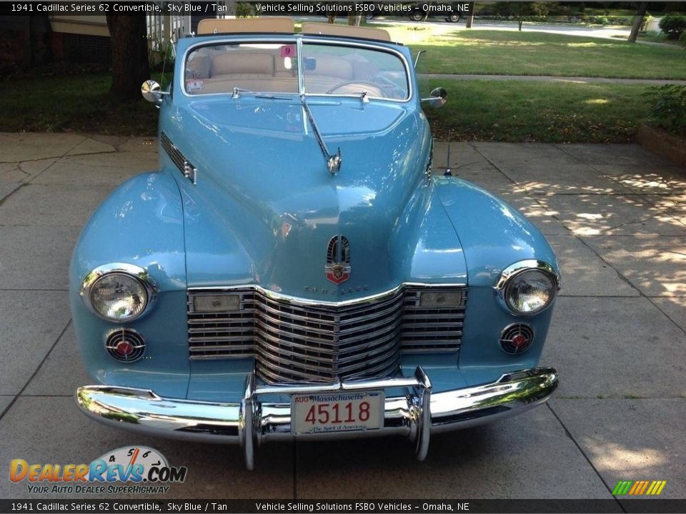 1941 Cadillac Series 62 Convertible Sky Blue / Tan Photo #29