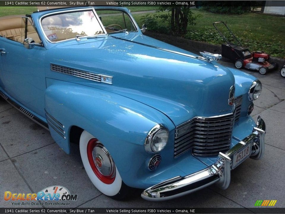 1941 Cadillac Series 62 Convertible Sky Blue / Tan Photo #33
