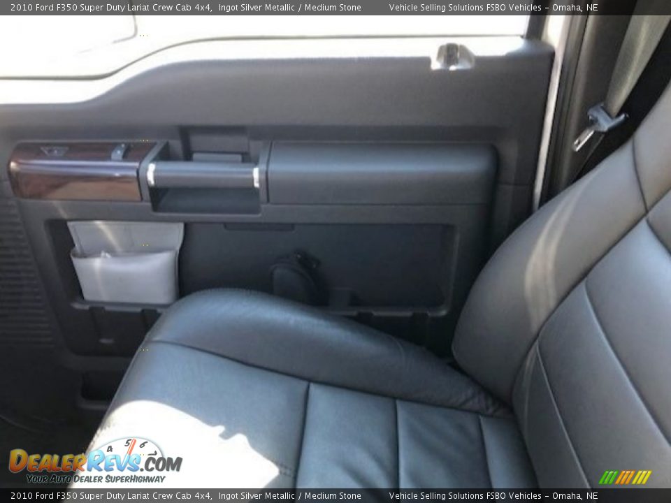 2010 Ford F350 Super Duty Lariat Crew Cab 4x4 Ingot Silver Metallic / Medium Stone Photo #18